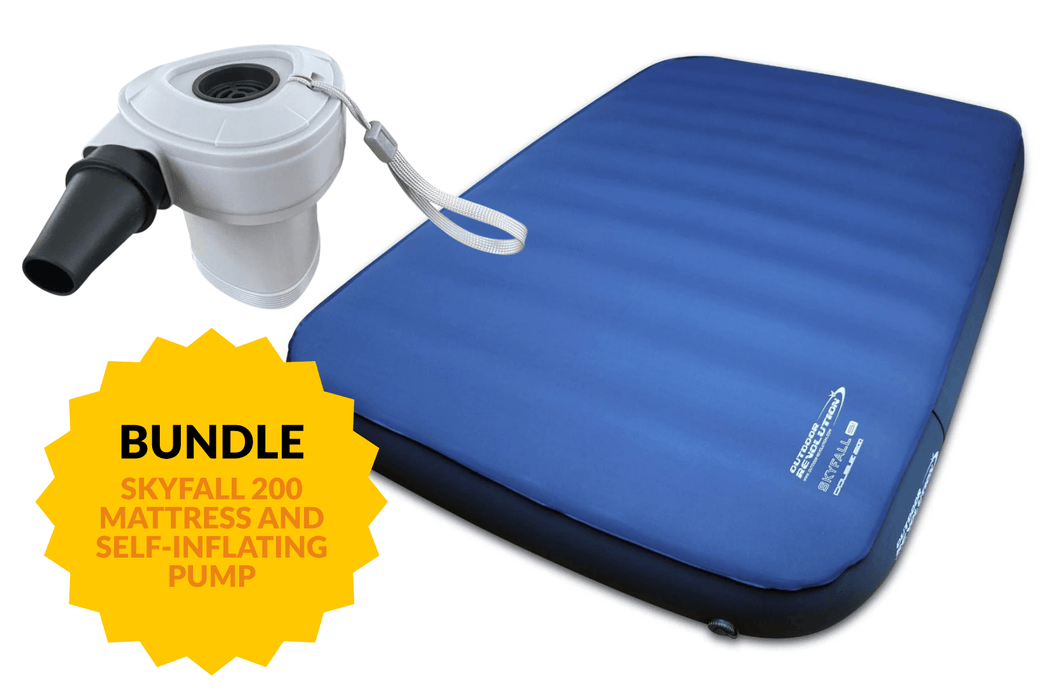 skyfall double 200 & SIM pump bundle Blue inflatable mattress with self-inflating pump on a white background, featuring a 'Bundle' label.