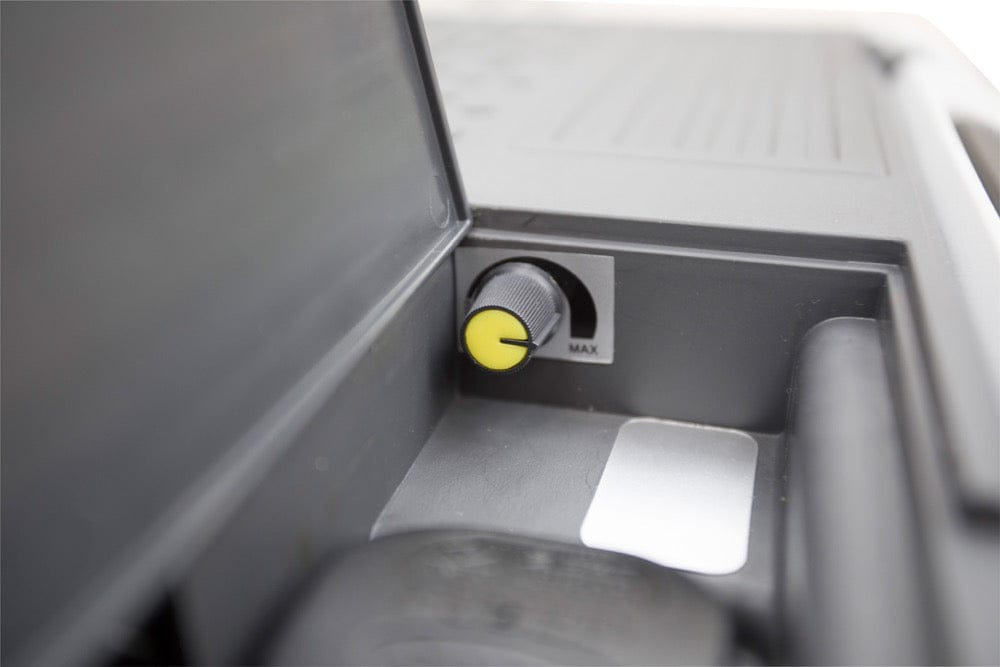 Vango E-Pinnacle 40L 12V & 230V Electric Cool Box - product image, showing close-up of cooling level control