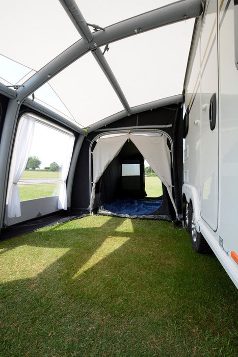 Dometic Rally AIR Pro 330 S - Feature photo internal image with optional annexe attached