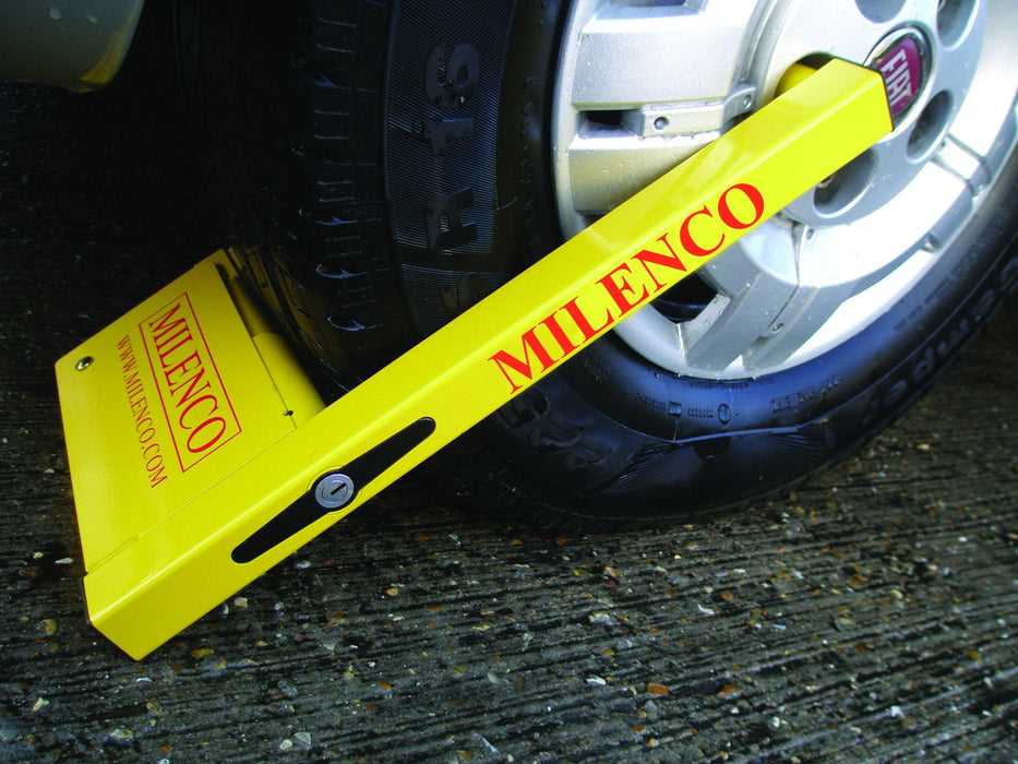 Milenco Compact Wheel Clamp With Storage Bag – Caravan, Motorhome, Camper Security