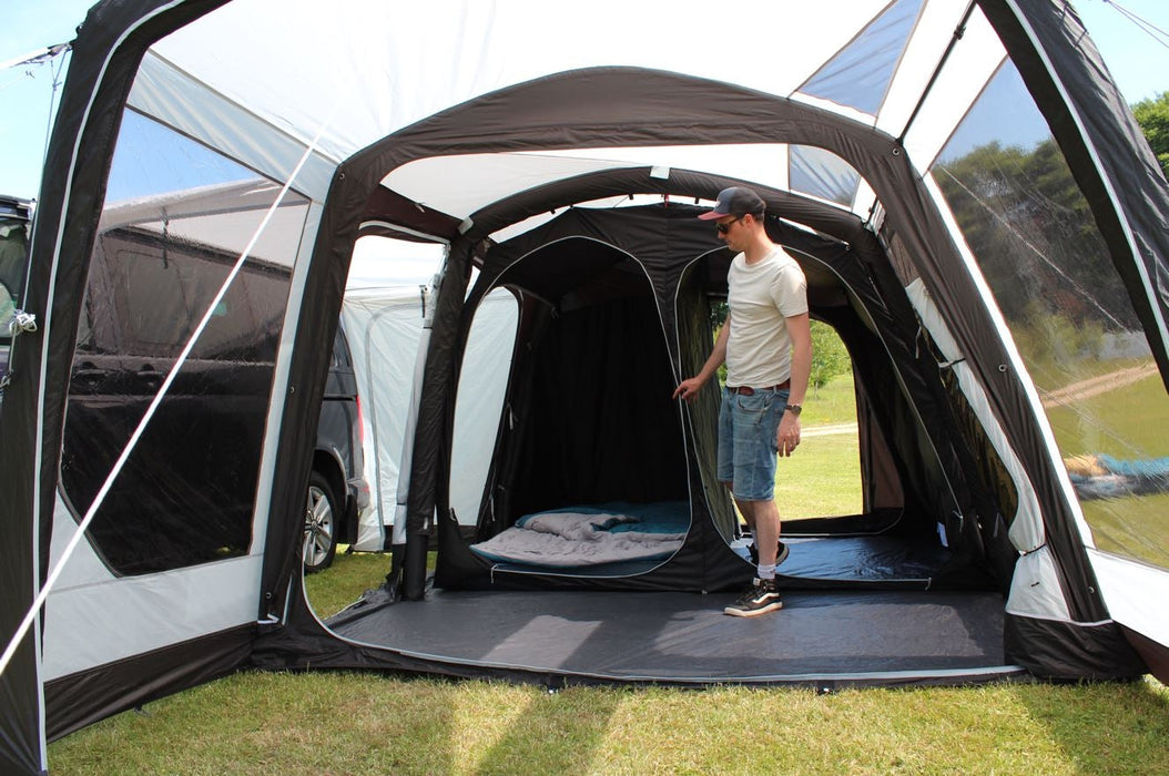 Outdoor Revolution Movelite T4E Low 180cm - 220cm - Drive Away Awning - interior with optional inner tent 